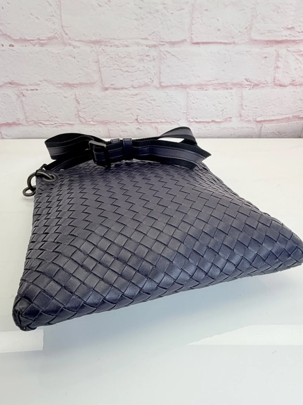 Bottega Veneta Nappa Unisex Flat Intrecciato Woven Leather Crossbody Bag